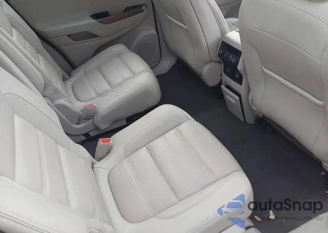 1GKKNXLS3KZ301025: 43825052