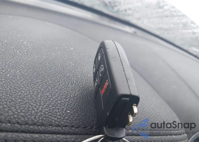 2C3CCAAG9JH275633: 43825065