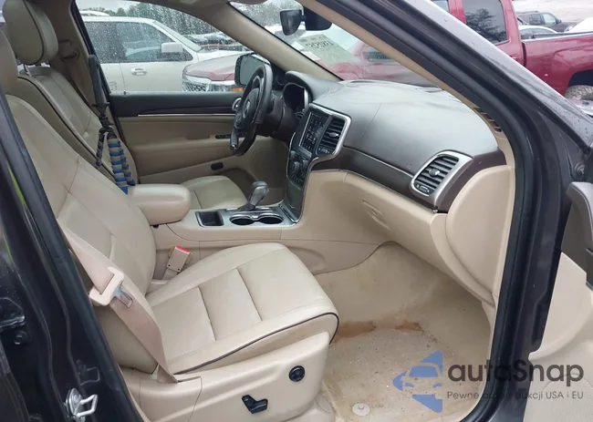 1C4RJECGXJC238979: 43825257