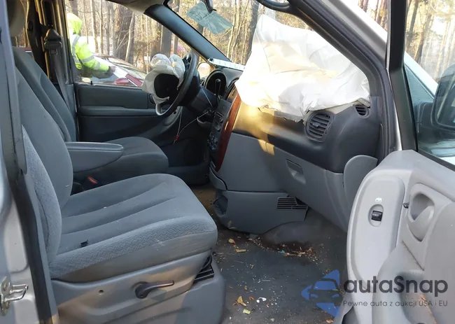 2C4GP44R04R618408: 43825509