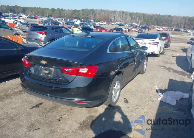 1G1ZB5ST2RF144562: 43824585