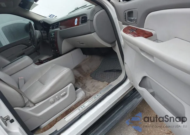 1GNFK33029R248011: 43824632