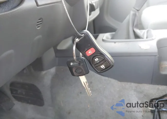 1N6AD0EV5GN771044: 43824681