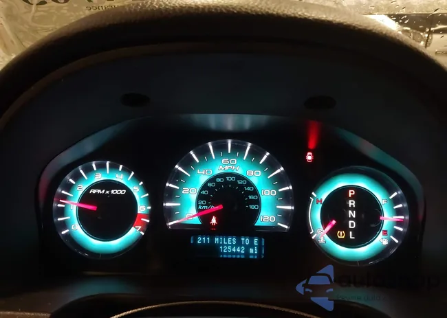 3FAHP0JA7AR104689: 43824703