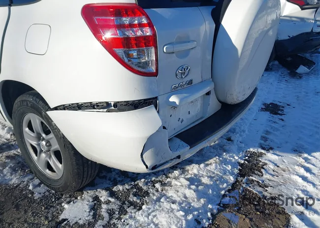 2T3BF4DV6BW136989: 43824750