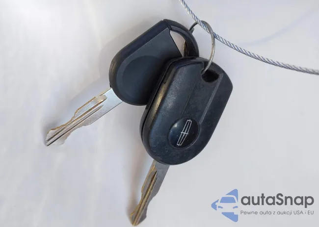 2LMDU88C57BJ36944: 43824842