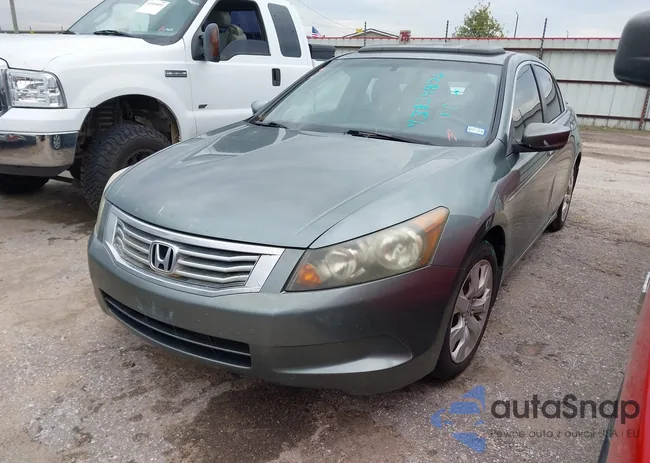 1HGCP26818A052987: 43824876