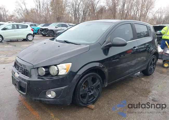 1G1JE6SB9D4236211: 43826265