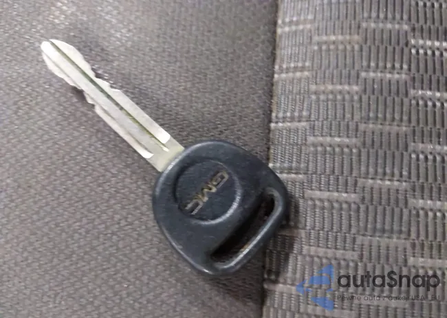 1GTCS136568119301: 43826318