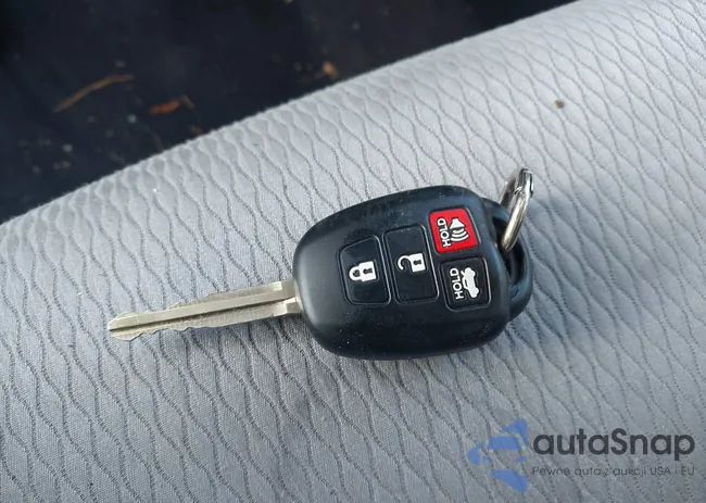 2T1BURHE6FC273752: 43826391