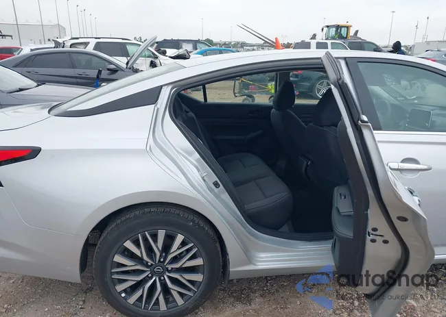 1N4BL4DV1SN386789: 43825535