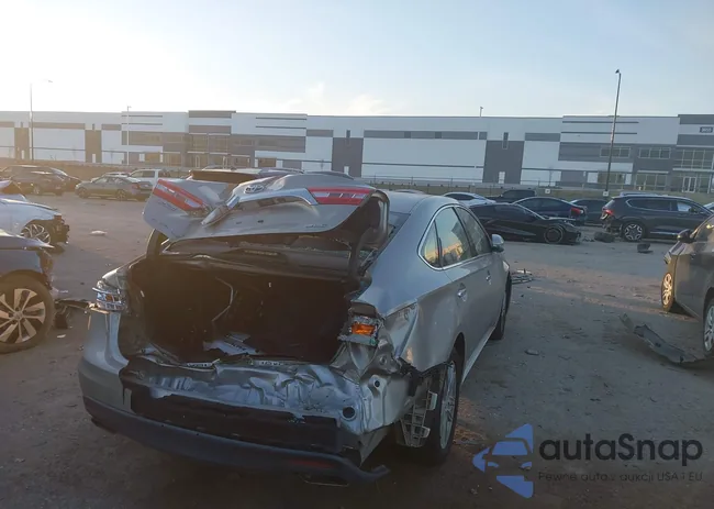 4T1BK1EB6DU045814: 43825610