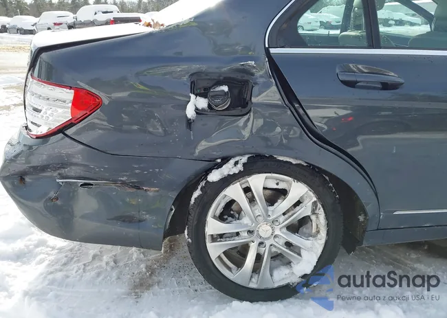 WDDGF8ABXEG247400: 43825707