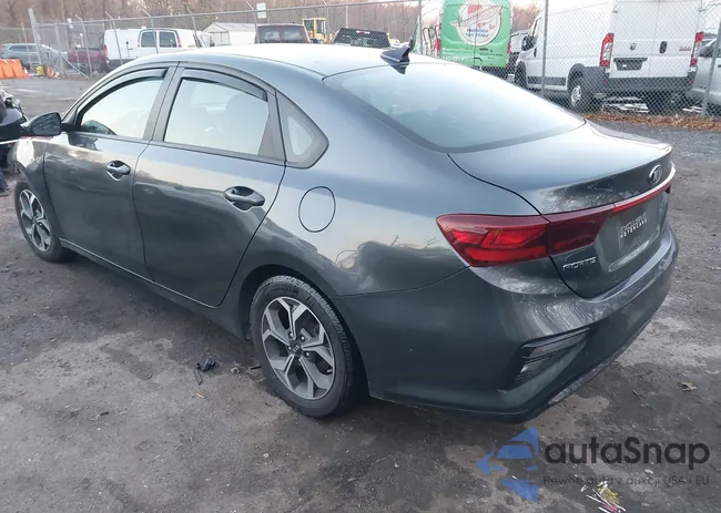 3KPF24AD7ME313590: 43825708