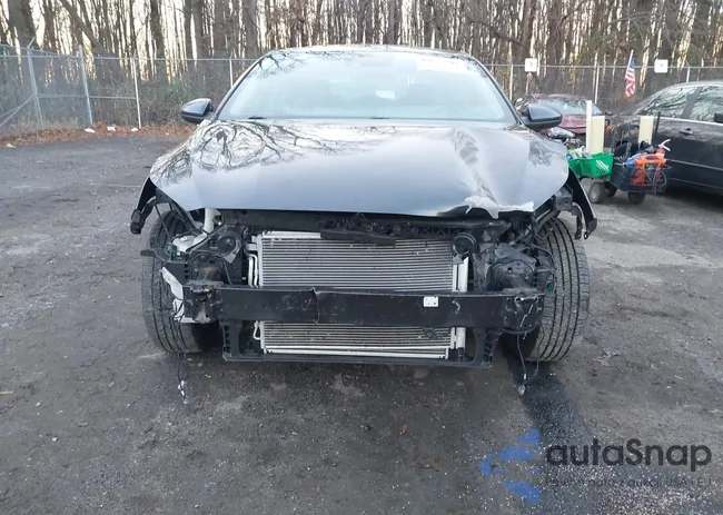 3KPF24AD7ME313590: 43825708