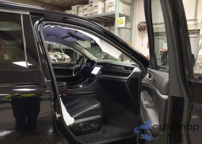 1C4RJHBG6PC515056: 43825746