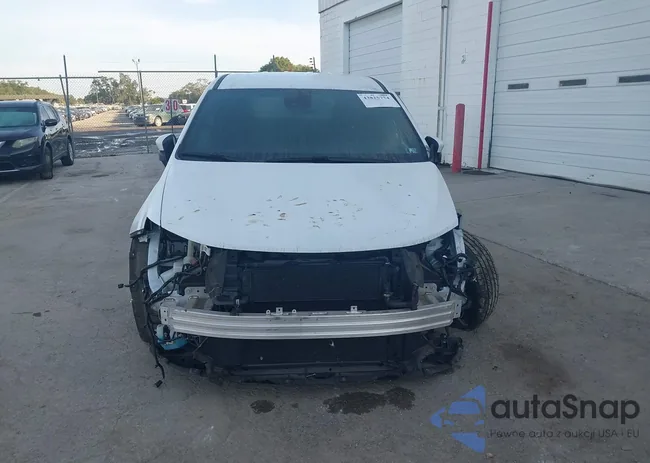 2C4RC1L7XPR502950: 43825774