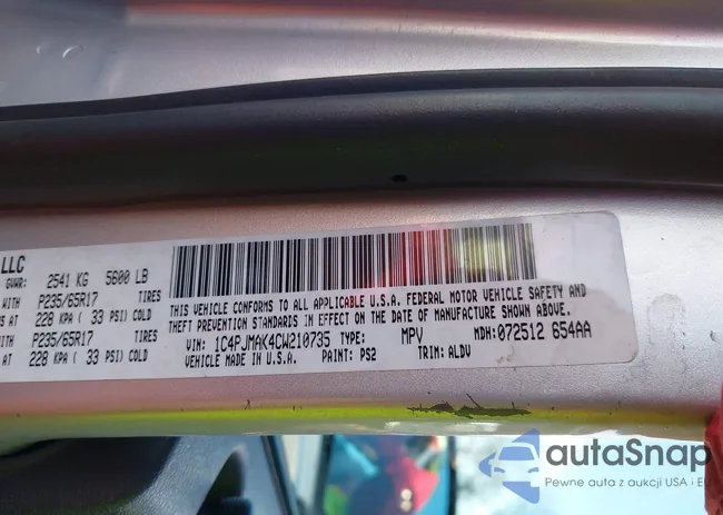 1C4PJMAK4CW210735: 43825826