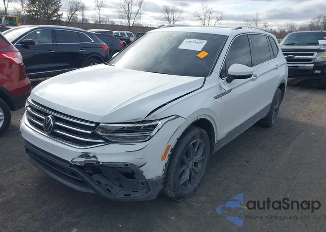 3VV3B7AX0NM090218: 43825895