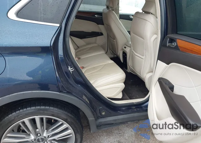 5LMTJ3DH9GUJ21875: 43827405