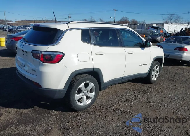 3C4NJDBB9JT393364: 43827408