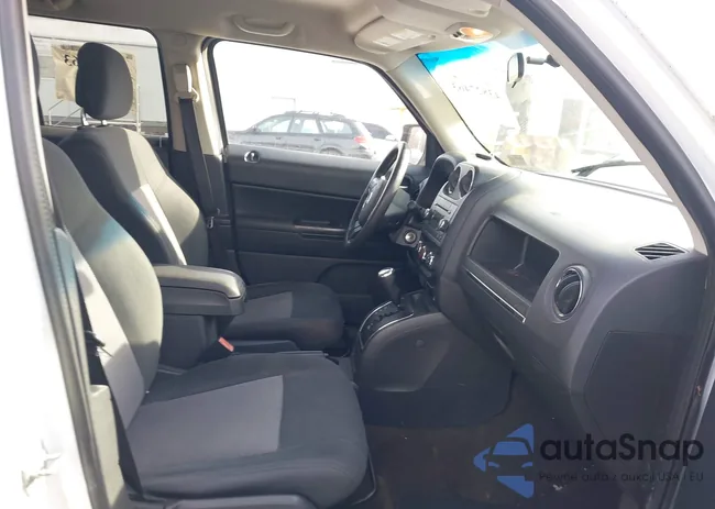 1C4NJRBB0ED510824: 43827463