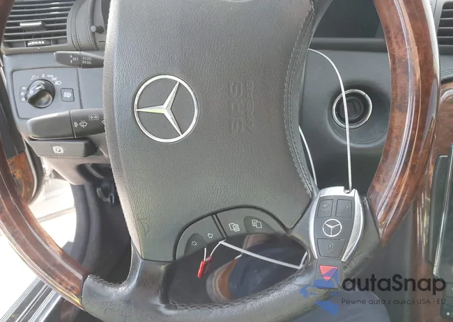 WDBPJ75J95A043872: 43826658