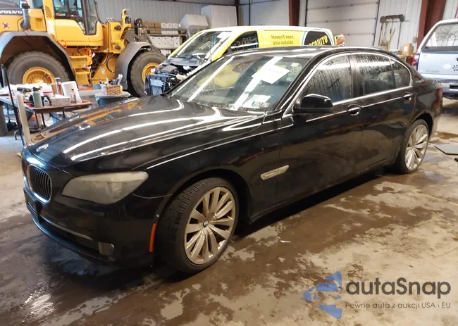 WBAKX6C52CC197154: 43826907