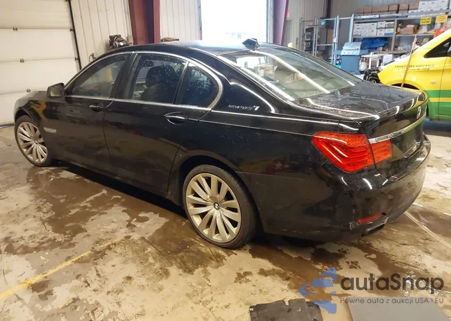 WBAKX6C52CC197154: 43826907