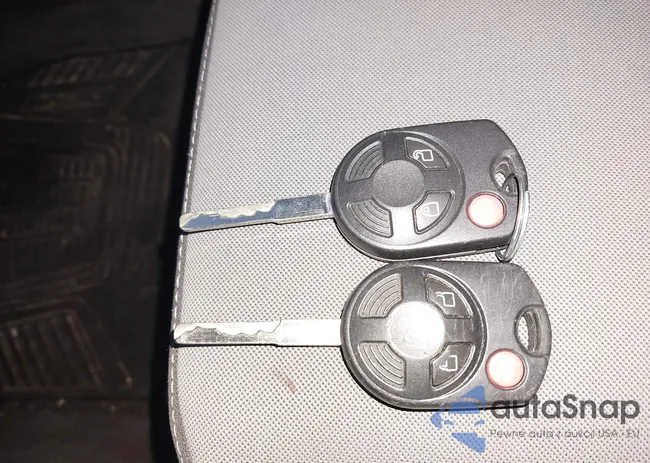 1FMCU9G90EUB19477: 43827991