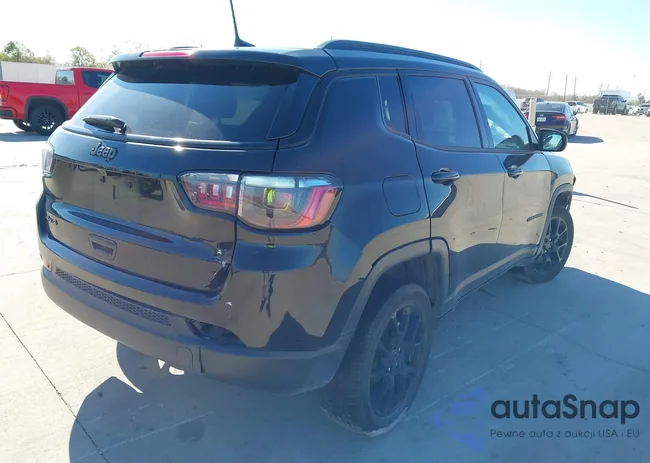 3C4NJDBN3ST571670: 43827993