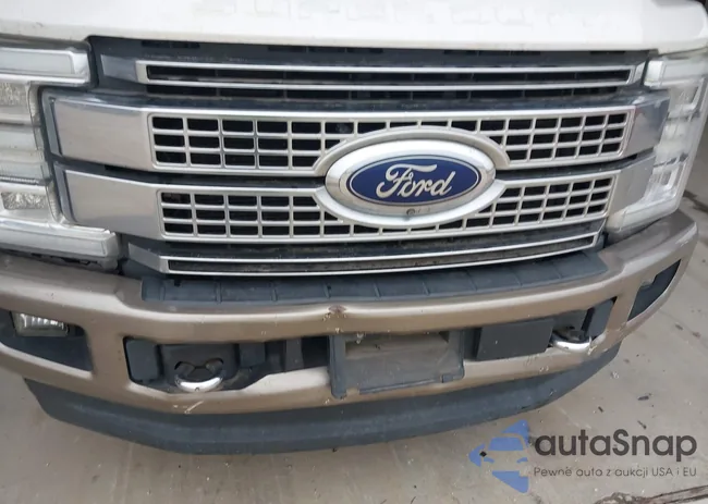 1FT7W2BT1JEB49943: 43828077