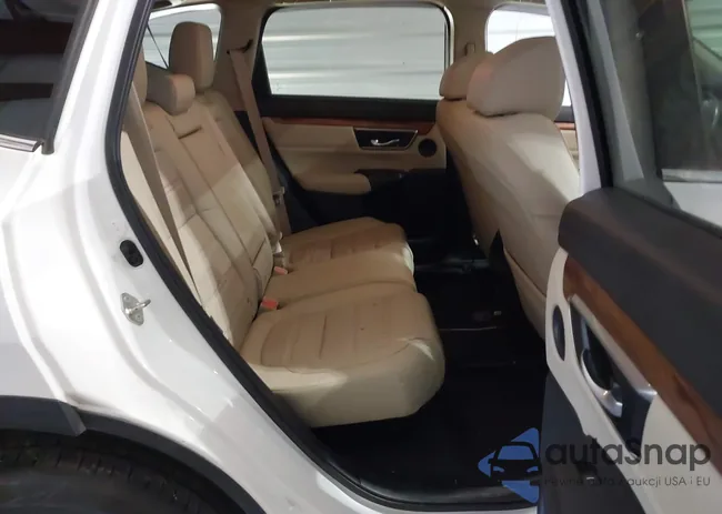 2HKRW2H83KH664472: 43828328