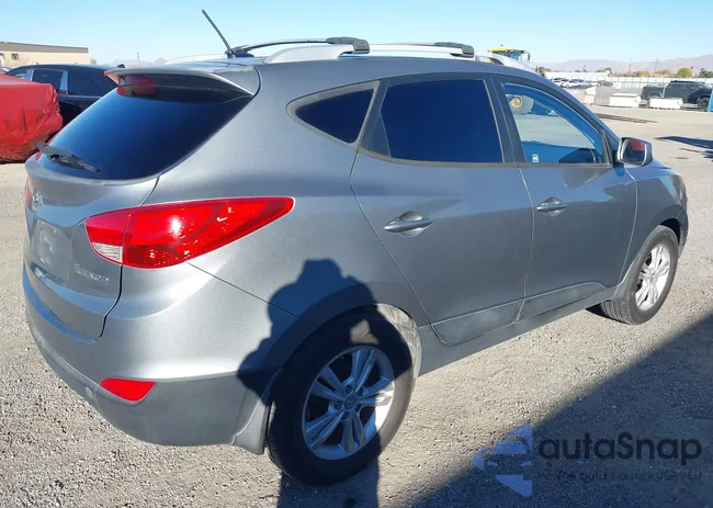 KM8JU3AC5BU239568: 43828358