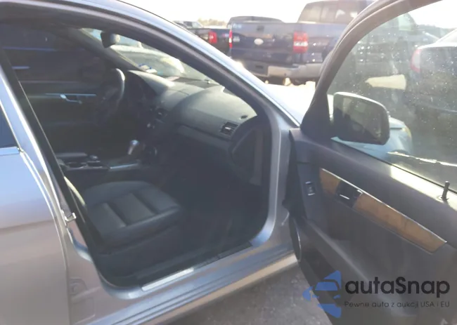 WDDGF56X99R071162: 43828385