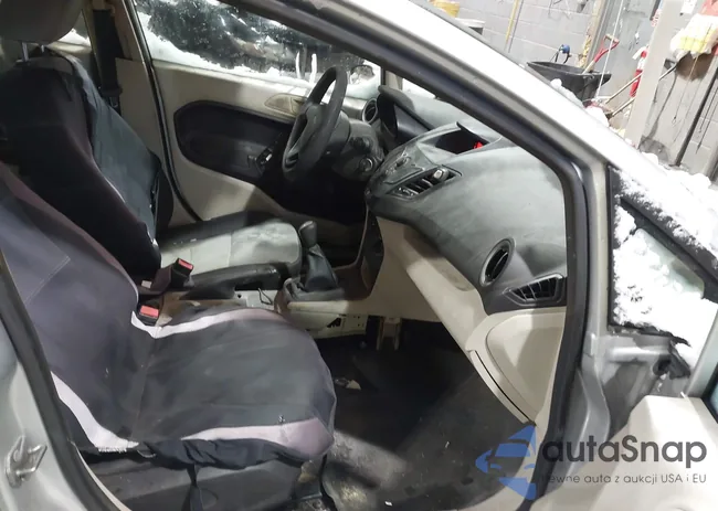 3FADP4AJ9CM183532: 43828463