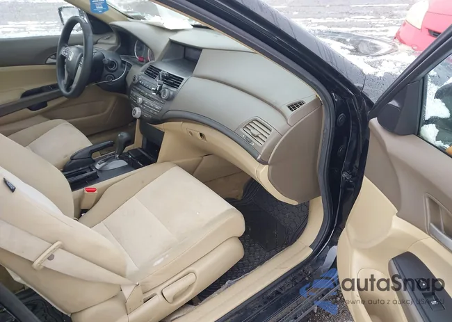 1HGCP2F48AA146304: 43827516