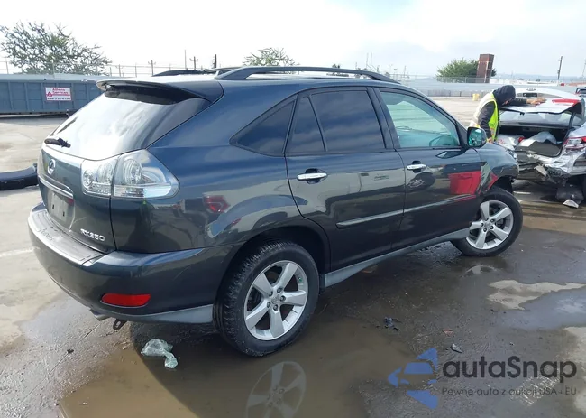 2T2GK31U68C035036: 43827705