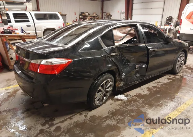 1HGCR2F58DA012450: 43828934