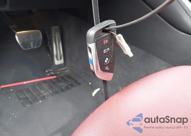 WBA63AV05NFM03098: 43829116