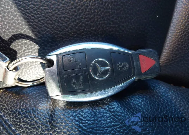 WDDSJ4EB9EN042755: 43829452