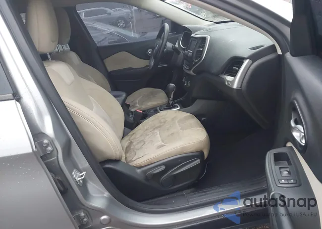 1C4PJLAB7GW165838: 43828631