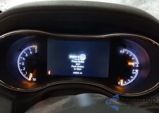 1C4RJFJG2JC240587: 43828835