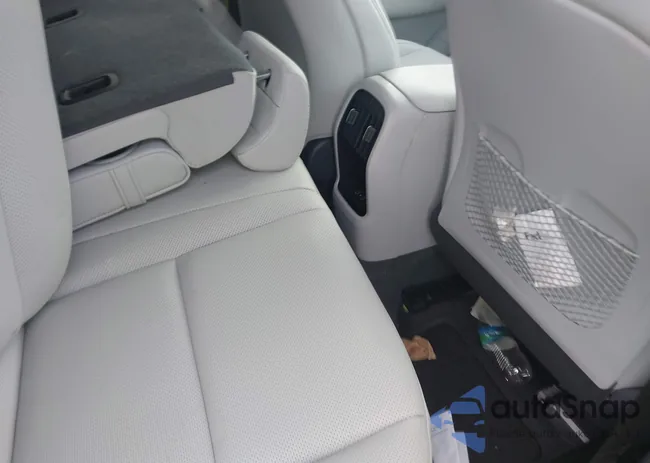 KM8HECA32RU157092: 43828838