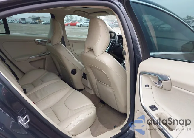 YV1612FS0E2274705: 43829942