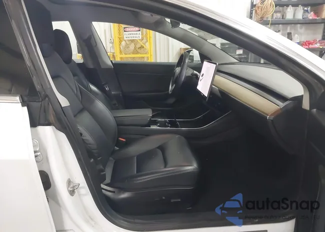 5YJ3E1EB1LF618738: 43830121