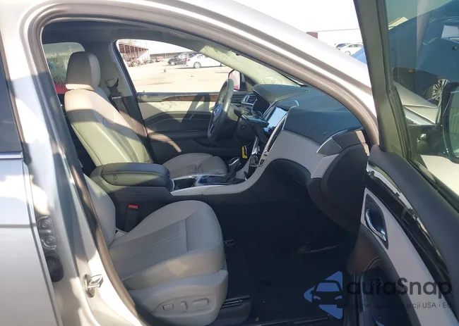 3GYFNBE38FS640043: 43830303