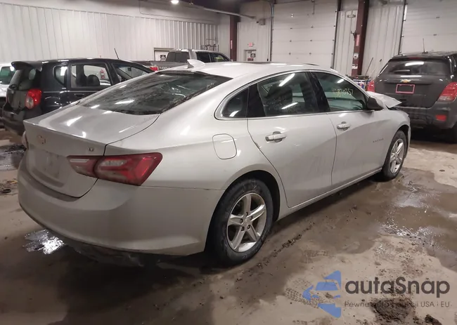 1G1ZD5ST3NF174996: 43830357