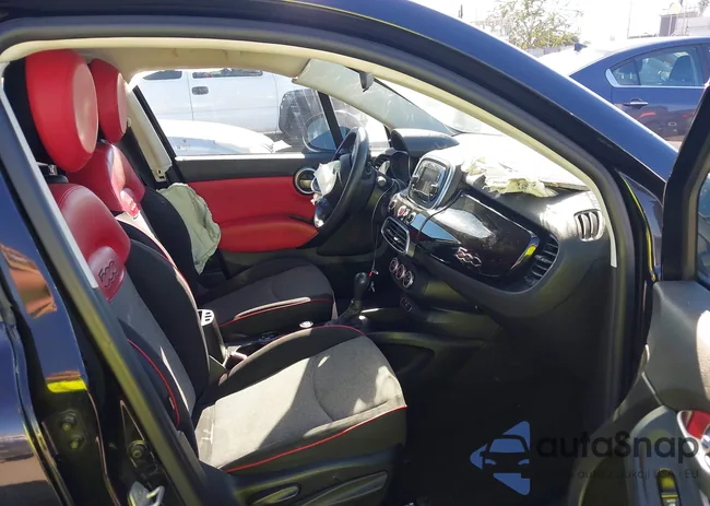 ZFBCFXBT1GP439191: 43830468