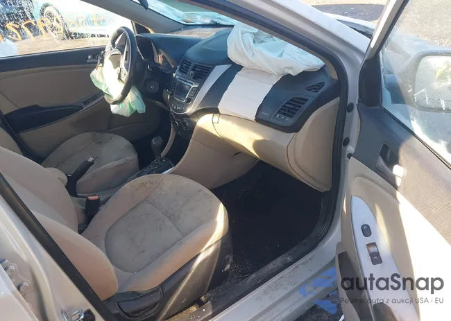 KMHCT4AE4GU074705: 43829721